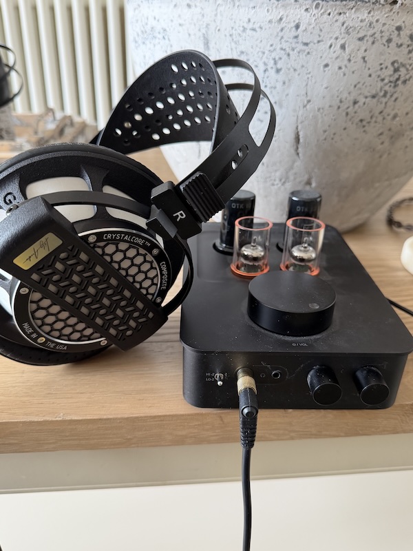 the Genesis One paired with the Fosi Audio GR70 — an OTL amplifier whose high-Z output tames treble, but which didn’t have enough power to fully take advantage of it